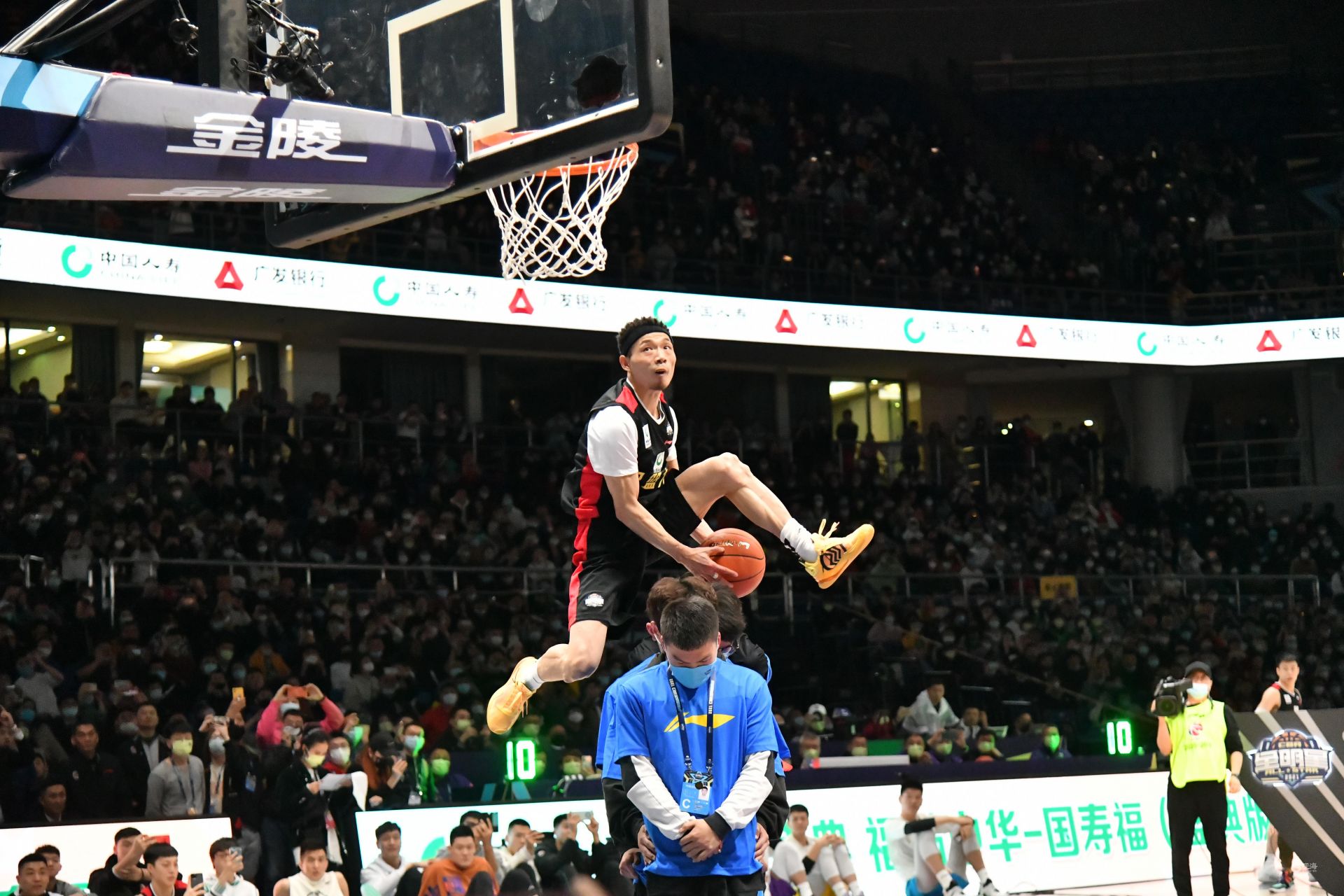 负面条件反 负面条件反